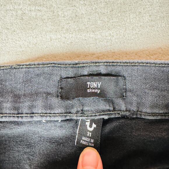 True Religion Jeans Men 31 Faded Black Denim Tony Skinny Destroyed Knees Zip Fly - Picture 3 of 13
